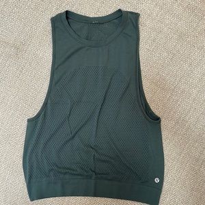Lulu lemon size 4 green vented muscle tank